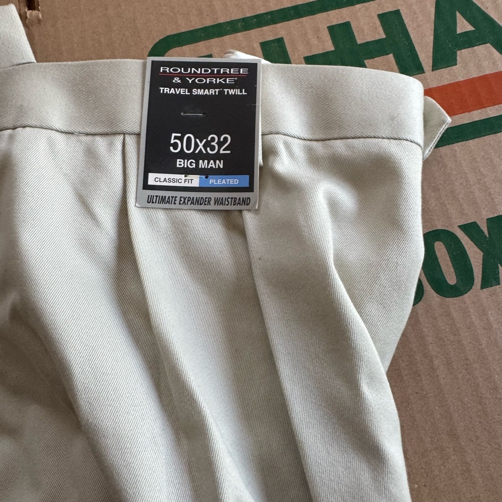 Roundtree & Yorke Khaki Pleated Trousers 50x32